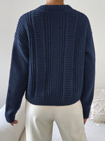 Gestrickter Zopfpullover – Brigitte Gestrickter Zopfpullover – Brigitte Louise Perrin 
