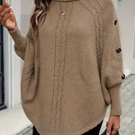 Geknöpfter Poncho – Sylvette Geknöpfter Poncho – Sylvette Louise Perrin Kamel S 