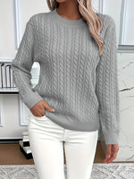 Gestrickter Zopf-Pullover – Manon Gestrickter Zopf-Pullover – Manon Louise Perrin 