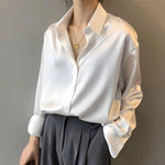 Satinbluse – Lauriane Satinbluse – Lauriane Louise Perrin 