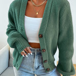 Gestrickter Cardigan – Élina Gestrickter Cardigan – Élina Louise Perrin Grün S 