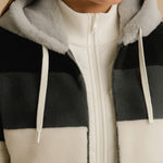 Kuschelige Jacke – Amandine Kuschelige Jacke – Amandine Louise Perrin 