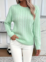Gestrickter Zopf-Pullover – Manon Gestrickter Zopf-Pullover – Manon Louise Perrin 