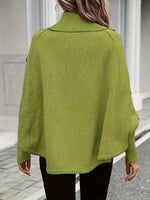 Geknöpfter Poncho – Sylvette Geknöpfter Poncho – Sylvette Louise Perrin 