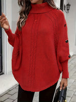 Geknöpfter Poncho – Sylvette Geknöpfter Poncho – Sylvette Louise Perrin 