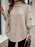 Geknöpfter Poncho – Sylvette Geknöpfter Poncho – Sylvette Louise Perrin 