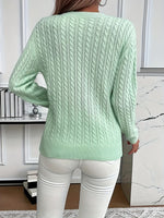 Gestrickter Zopf-Pullover – Manon Gestrickter Zopf-Pullover – Manon Louise Perrin 