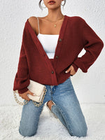 Gestrickter Cardigan – Élina Gestrickter Cardigan – Élina Louise Perrin 